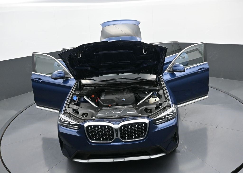 2025 BMW X4 xDrive30i