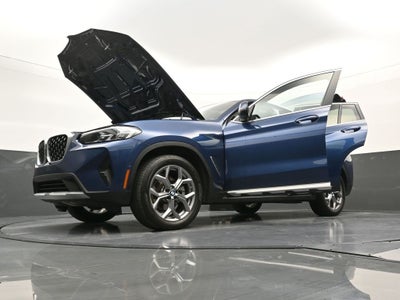 2025 BMW X4 xDrive30i