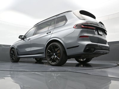 2025 BMW X7 M60i