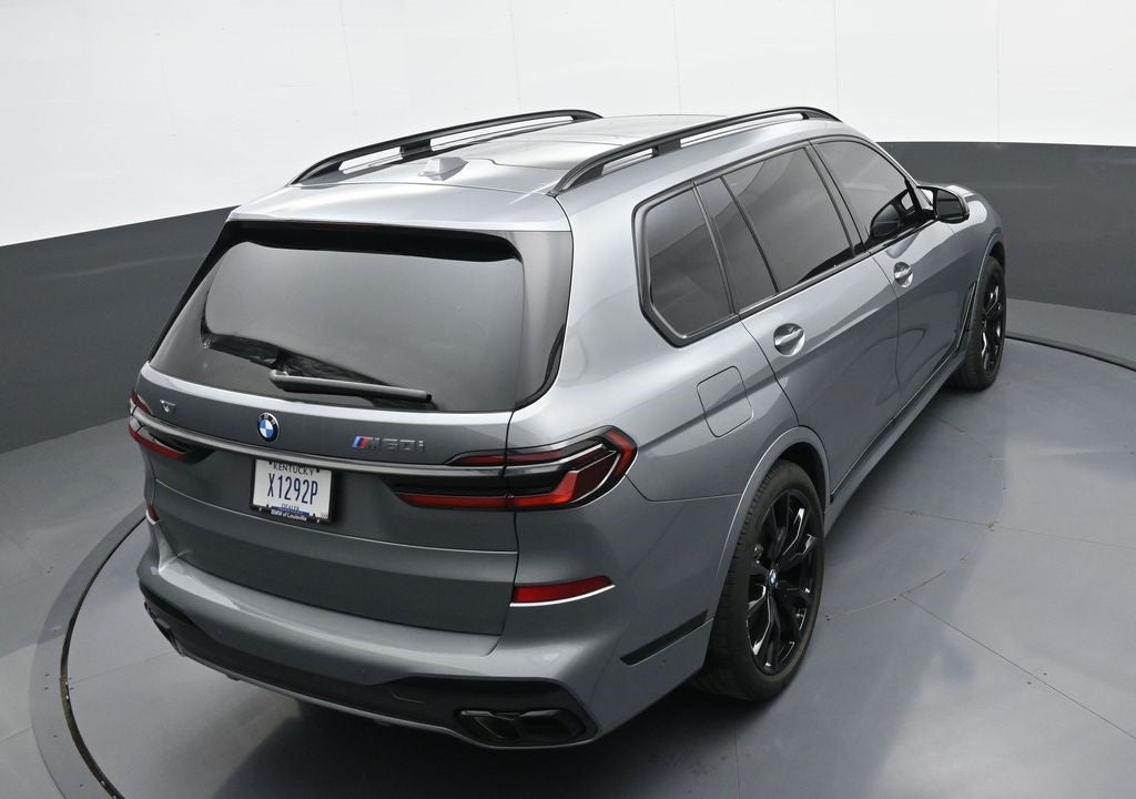 2025 BMW X7 M60i