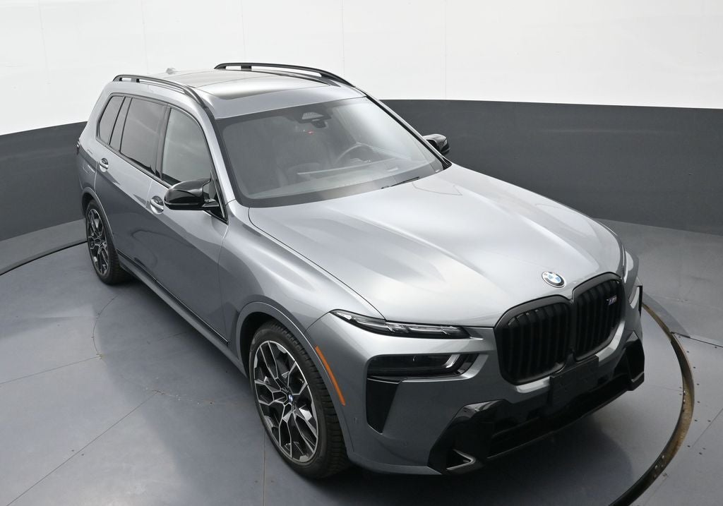 2025 BMW X7 M60i