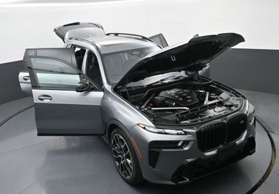 2025 BMW X7 M60i