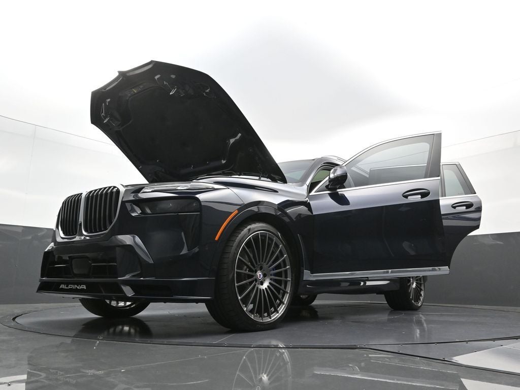 2025 BMW X7 ALPINA XB7