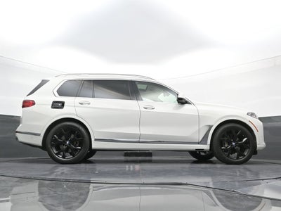 2022 BMW X7 xDrive40i