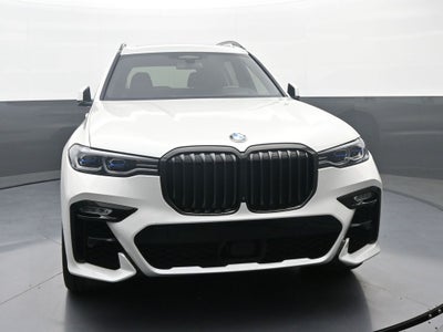 2022 BMW X7 M50i