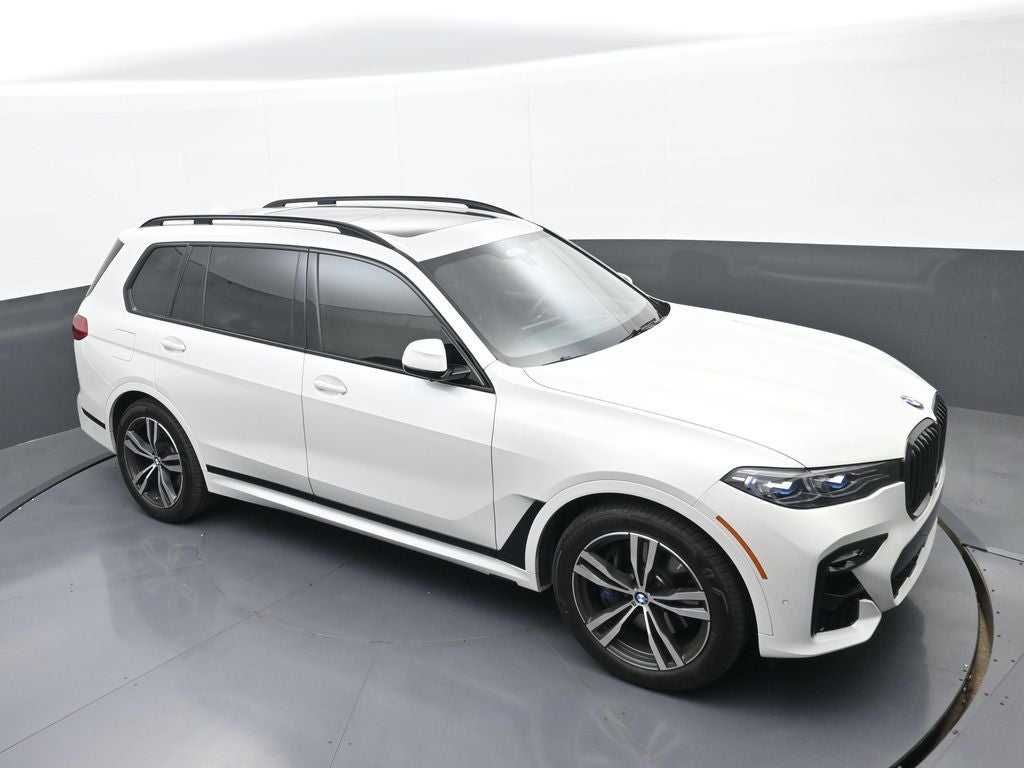 2022 BMW X7 M50i