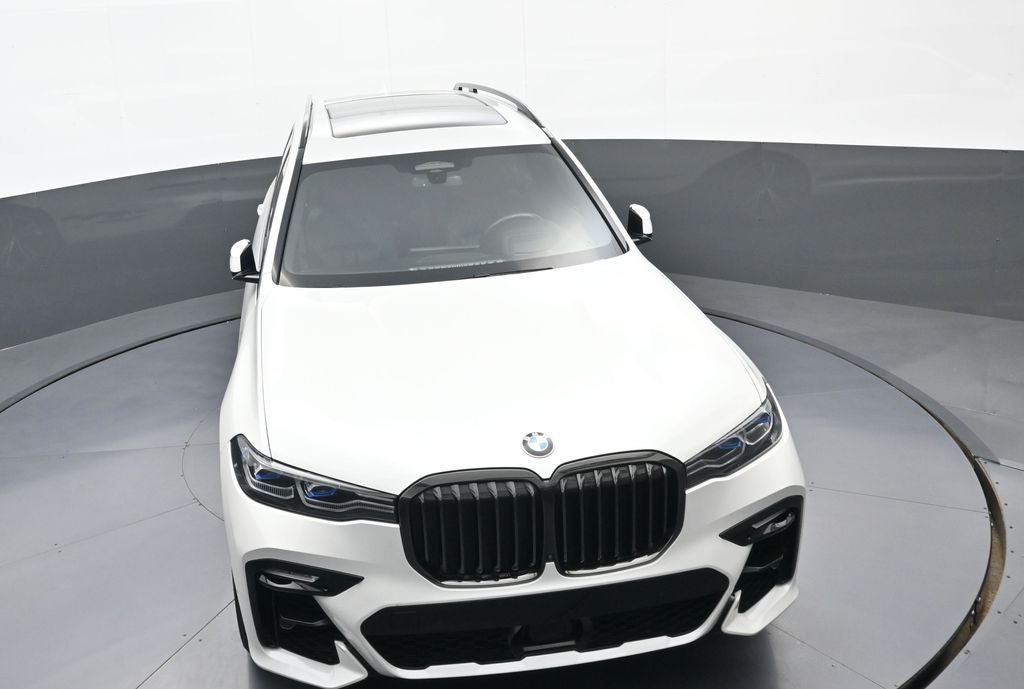 2022 BMW X7 M50i