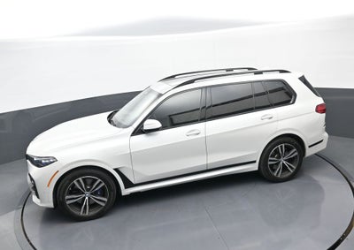 2022 BMW X7 M50i