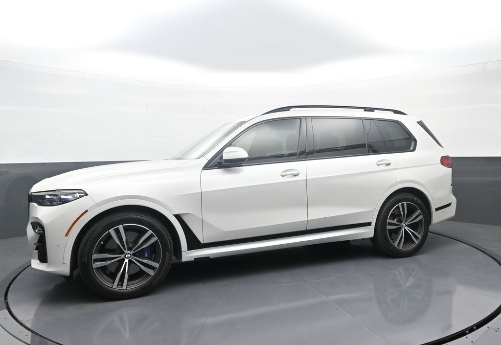 2022 BMW X7 M50i