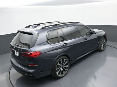 2022 BMW X7 M50i