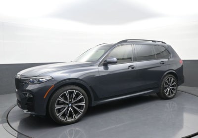 2022 BMW X7 M50i