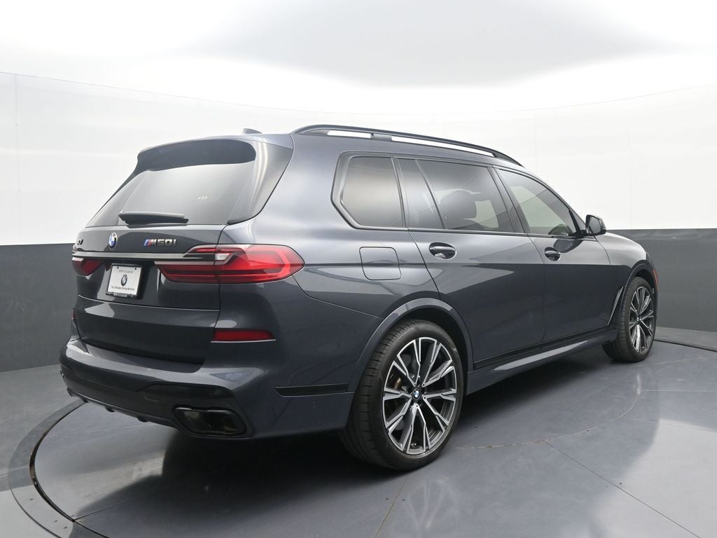 2022 BMW X7 M50i