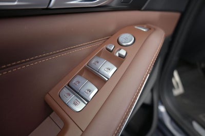 2022 BMW X7 M50i
