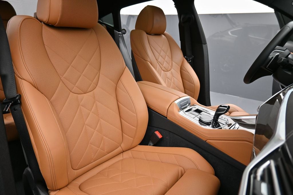 2023 BMW X6 xDrive40i