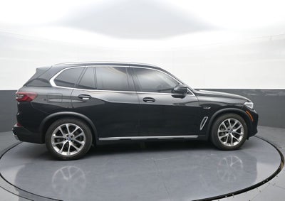2023 BMW X5 xDrive45e