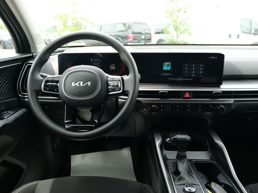 2025 Kia Sorento LX