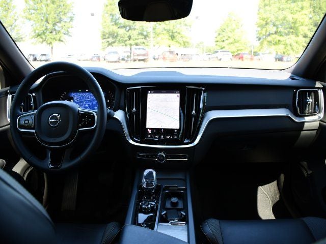 2024 Volvo S60 B5 Plus Black Edition