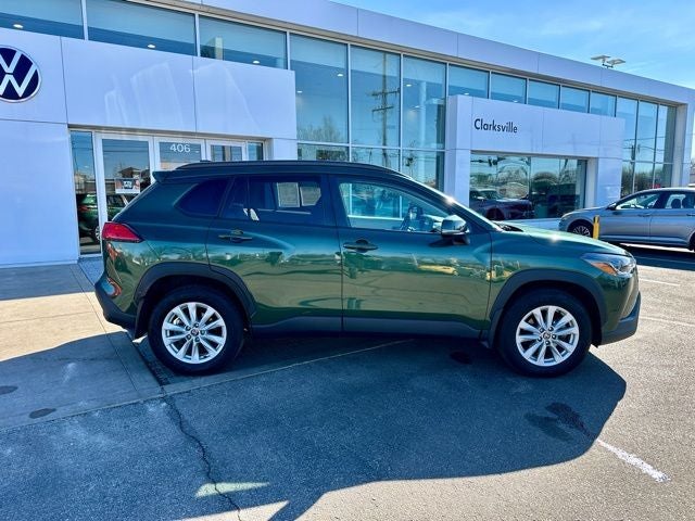 2022 Toyota Corolla Cross LE