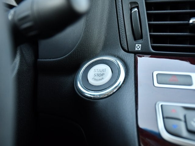 2017 INFINITI Q70 3.7X