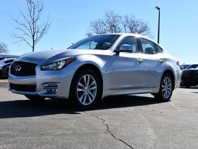 2019 INFINITI Q70 3.7X