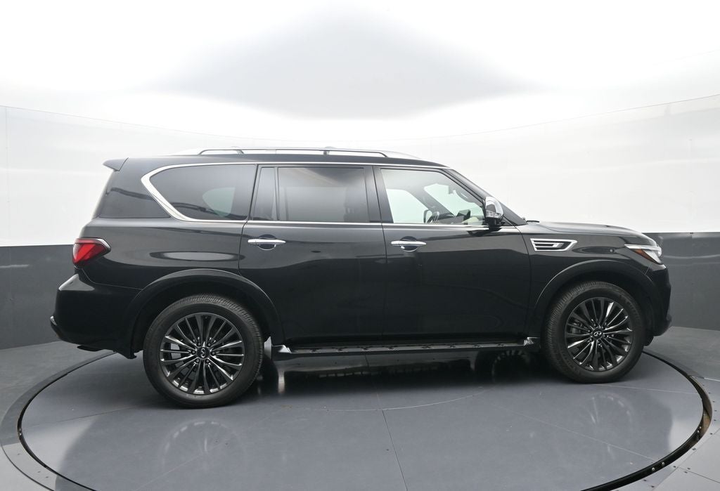 2023 INFINITI QX80 SENSORY