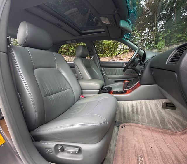 1997 Lexus LS 400