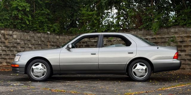 1997 Lexus LS 400