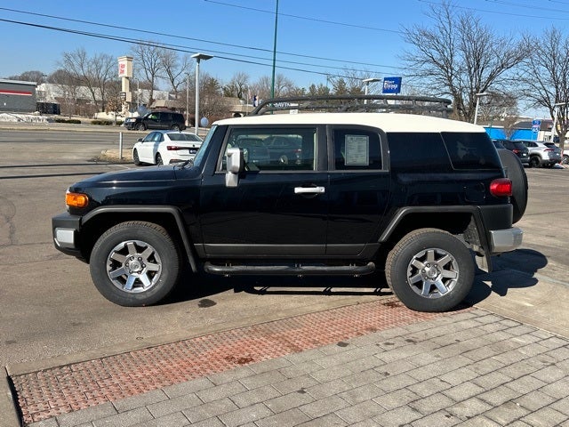 2014 Toyota FJ Cruiser Base