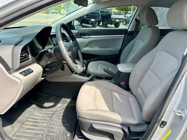 2019 Hyundai Elantra SE