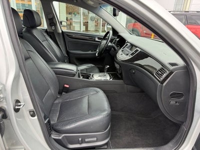 2013 Hyundai Genesis 3.8