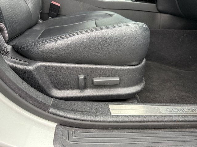 2013 Hyundai Genesis 3.8