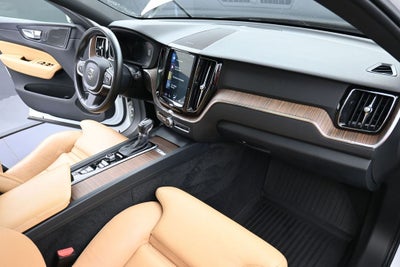 2019 Volvo XC60 Momentum
