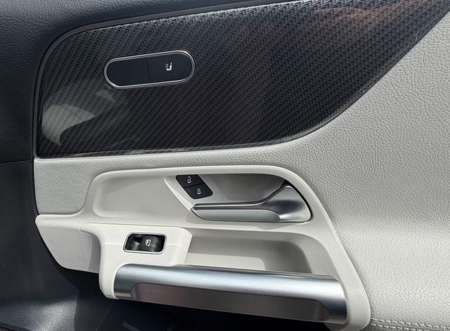2022 Mercedes-Benz GLB GLB 250 4MATIC®