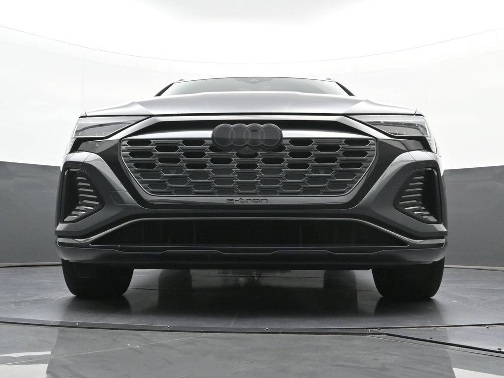 2024 Audi Q8 e-tron Prestige