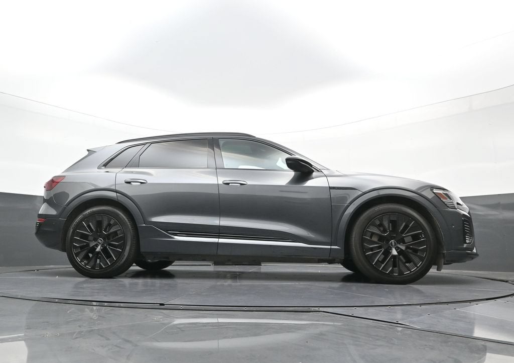 2024 Audi Q8 e-tron Prestige