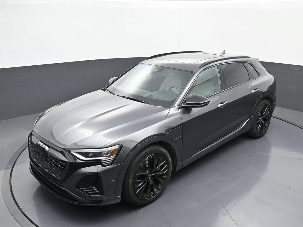 2024 Audi Q8 e-tron Prestige