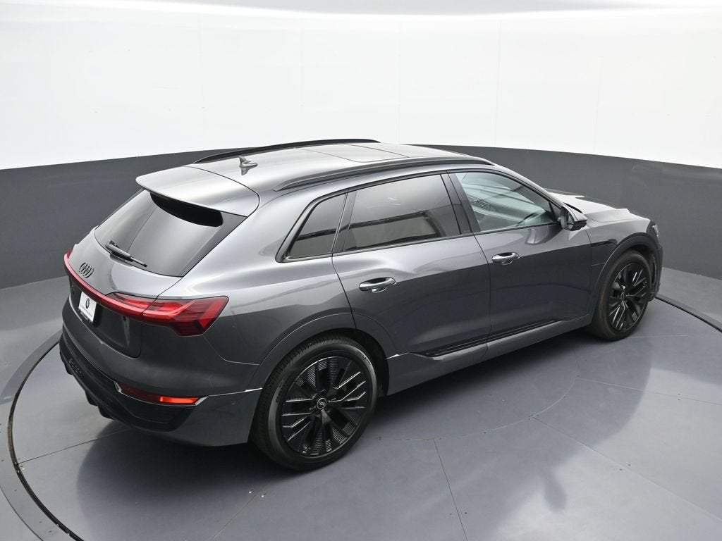 2024 Audi Q8 e-tron Prestige
