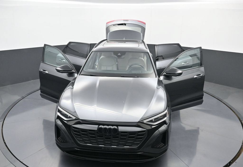 2024 Audi Q8 e-tron Prestige