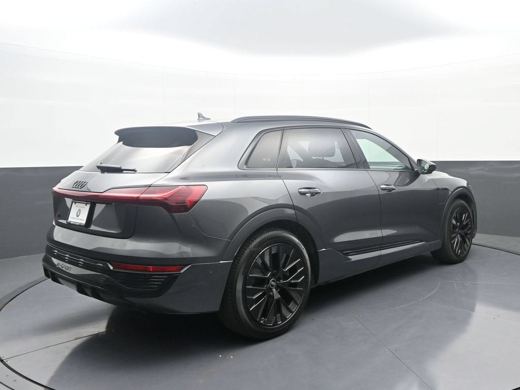 2024 Audi Q8 e-tron Prestige