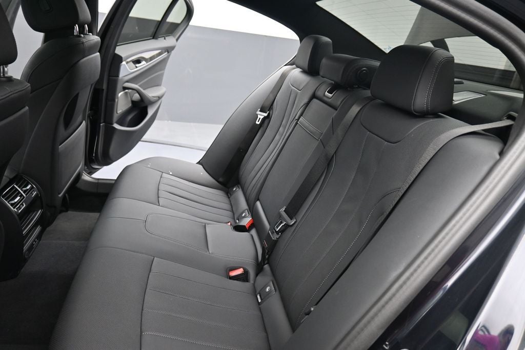 2023 BMW 5 Series 530i xDrive