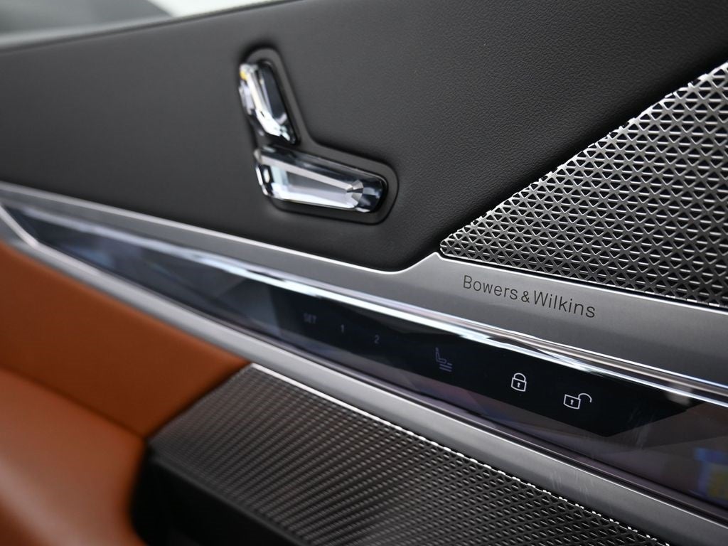 2023 BMW 7 Series 760i xDrive
