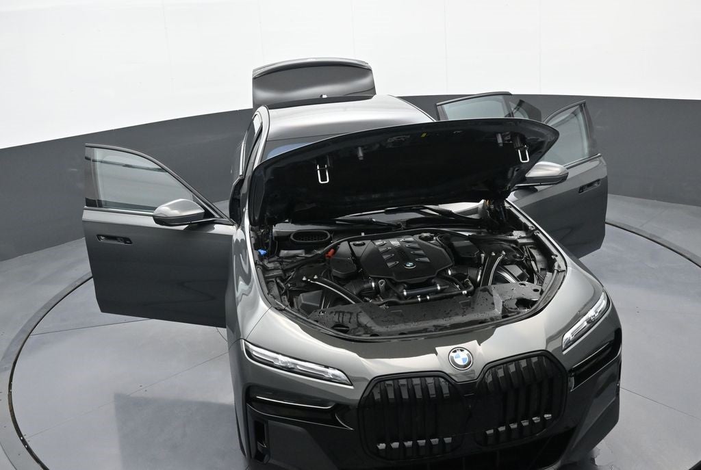 2023 BMW 7 Series 760i xDrive