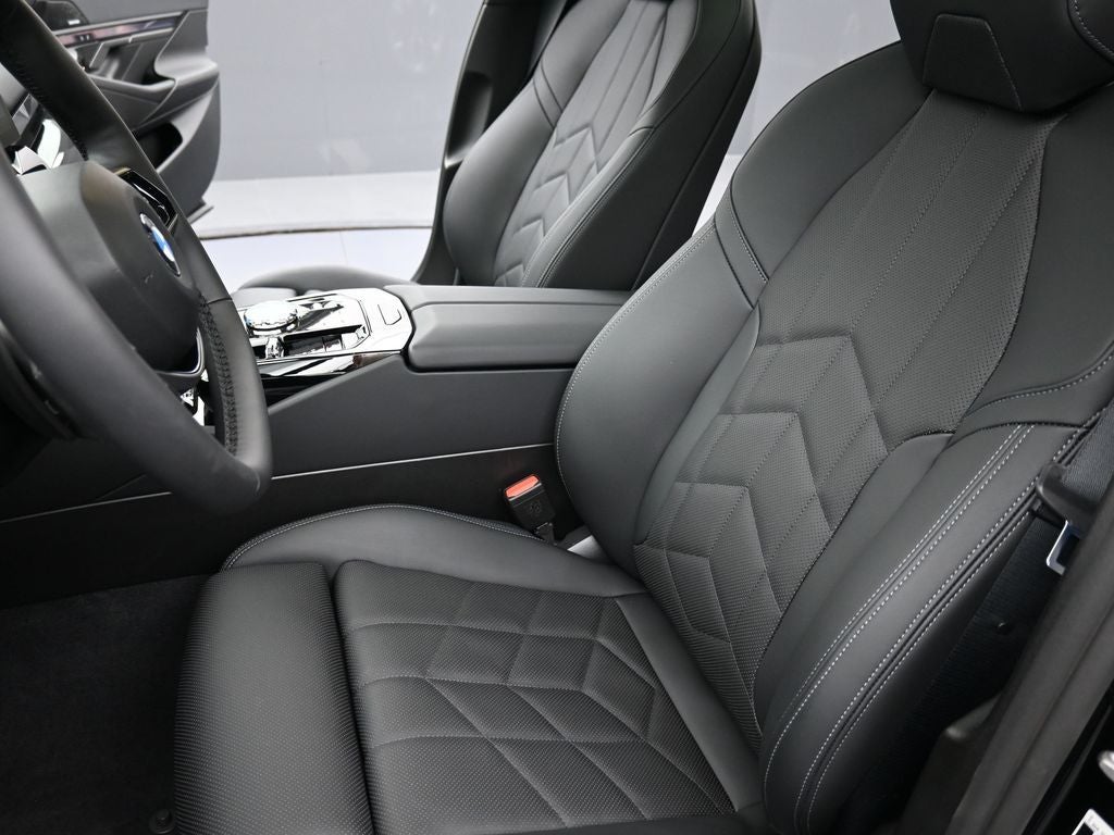 2026 BMW 5 Series 540i xDrive