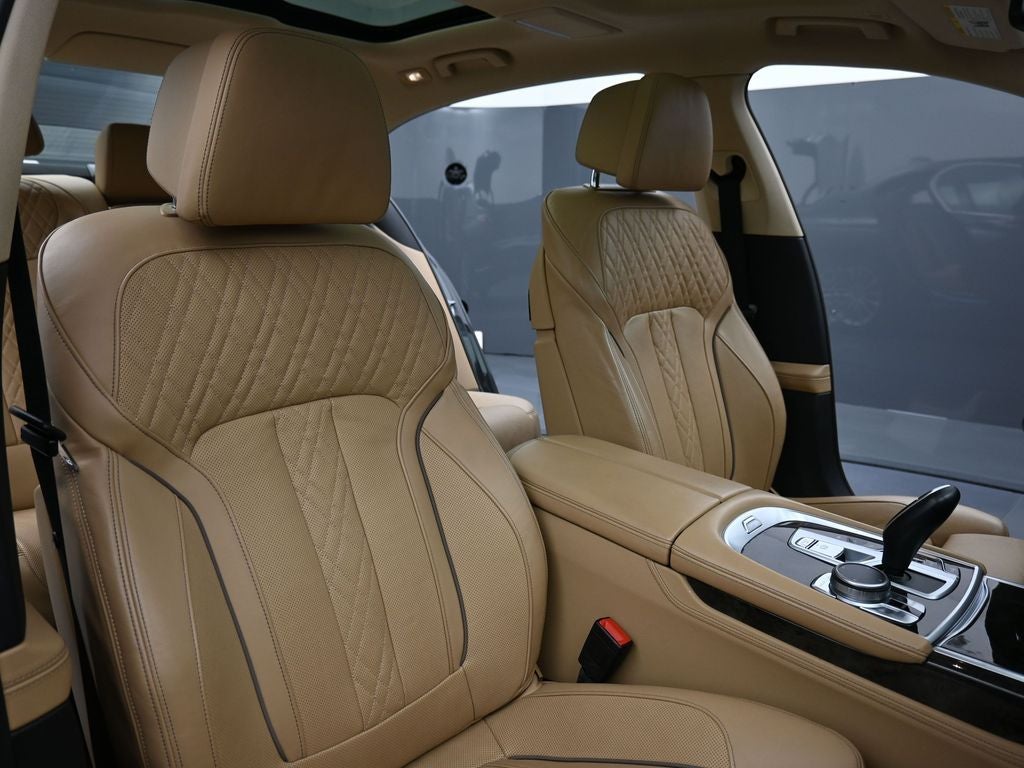 2022 BMW 7 Series 740i xDrive