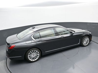 2022 BMW 7 Series 740i xDrive
