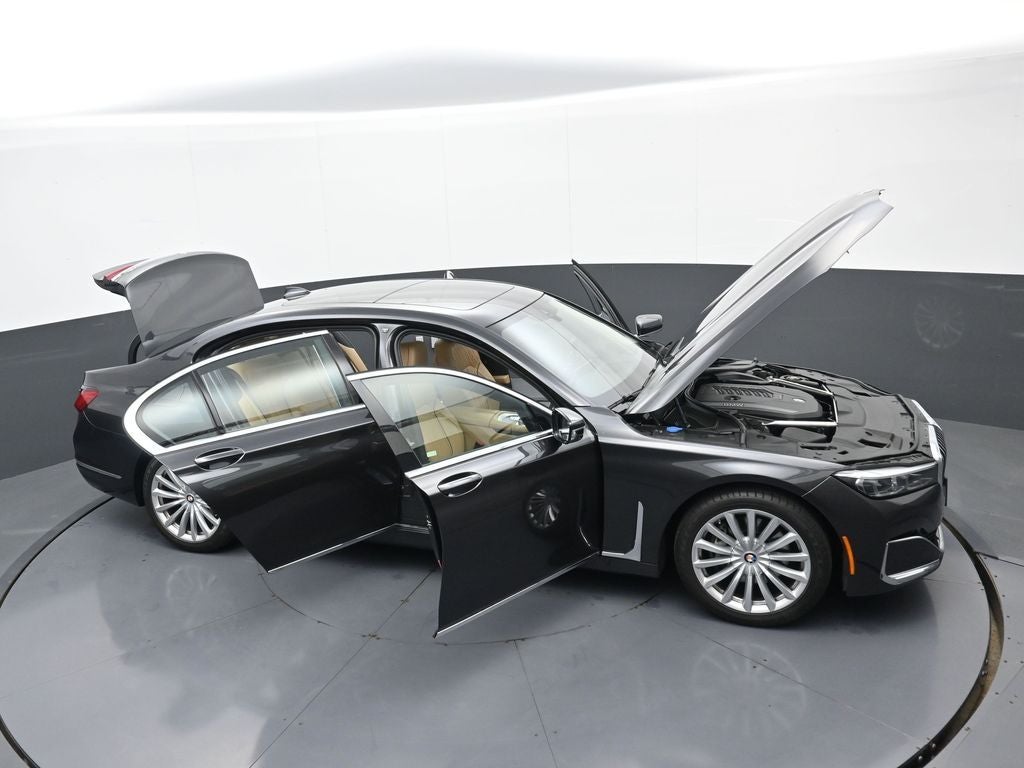 2022 BMW 7 Series 740i xDrive