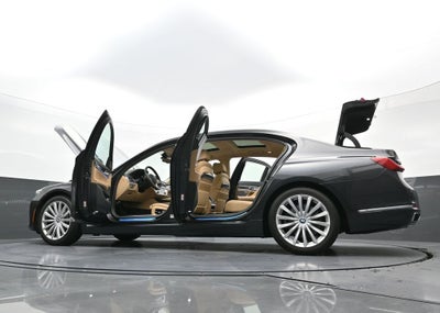 2022 BMW 7 Series 740i xDrive