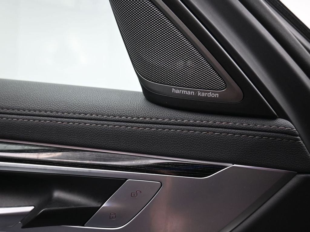 2022 BMW 7 Series 740i xDrive