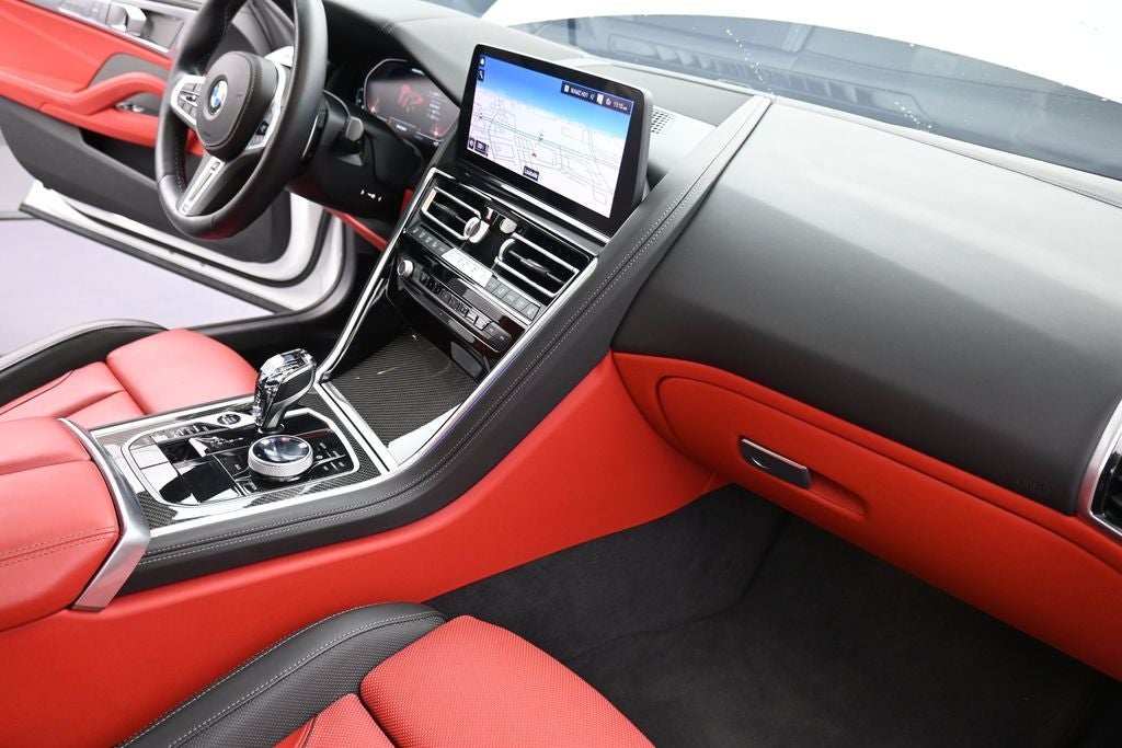 2024 BMW 8 Series M850i