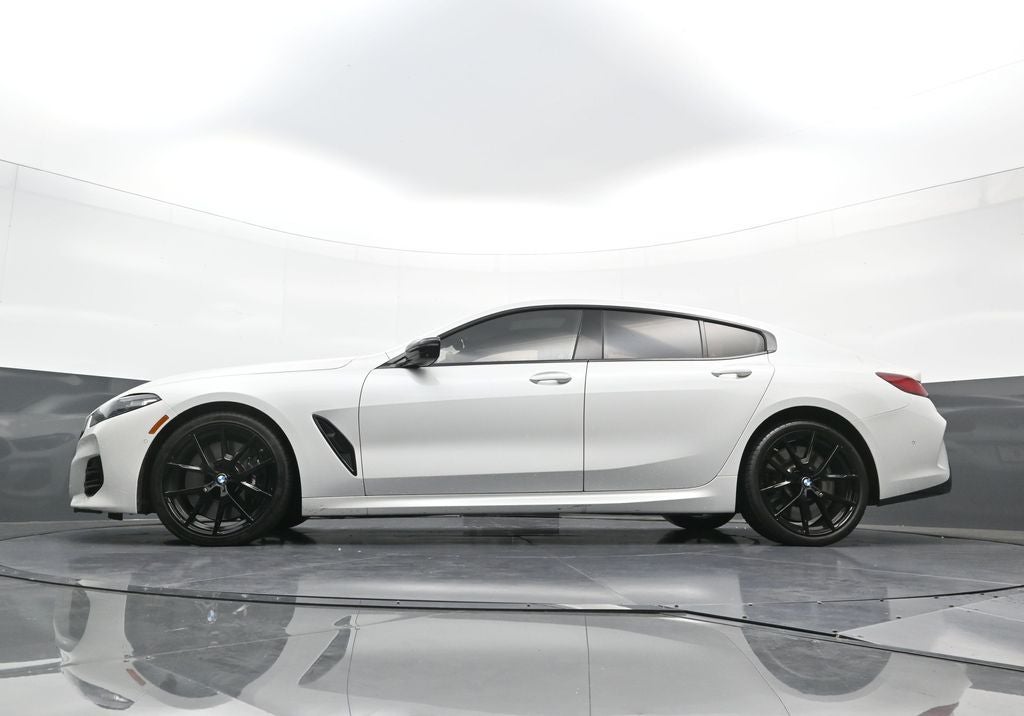 2024 BMW 8 Series M850i
